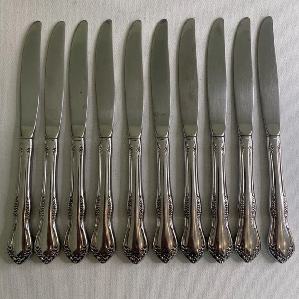 Oneida Mansfield Amadeus Set of 10 Dinner Knives Stainless WM Rogers Deluxe 9"